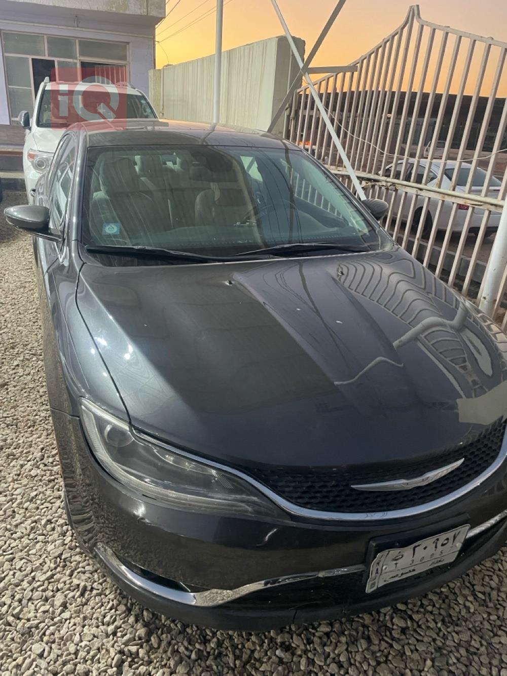 Chrysler 200
